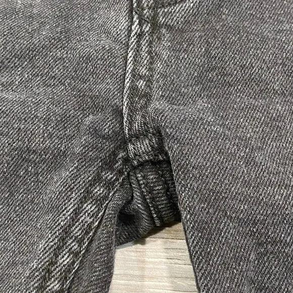 We The Free People Denim Frayed Cut Off Shorts size 24 Bermuda Button Fly Boho - Picture 15 of 16